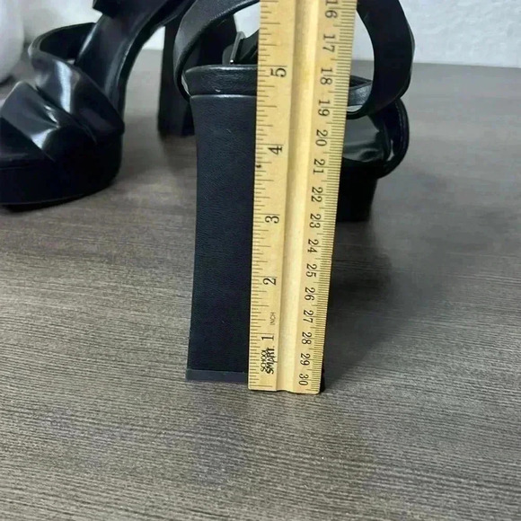 Abound Tracy Platform Sandals - Picture 10 of 13